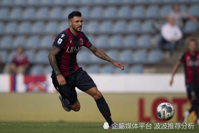  佛罗伦萨客场逼平劲旅，紫百合坚韧防守获赞誉  